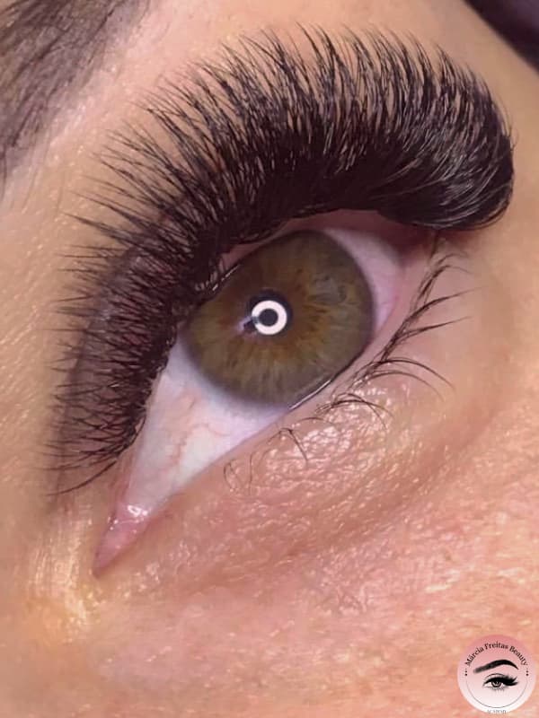 Wimpernverlängerung